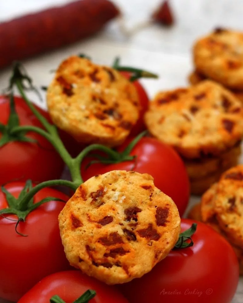 Biscuits Apéritifs au Chorizo et Tomates Confites