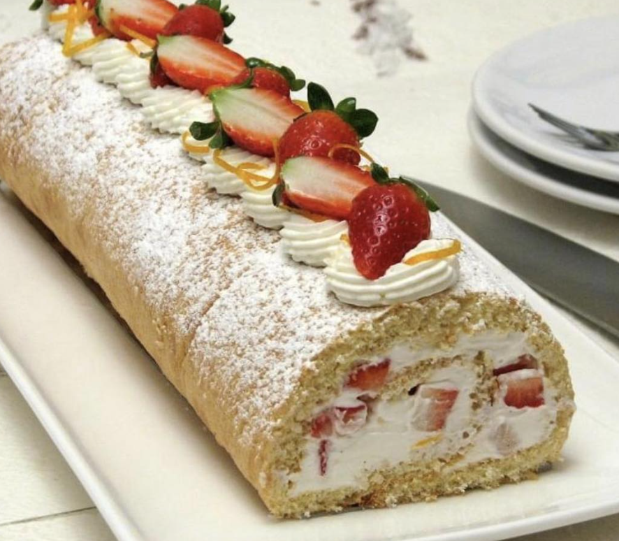 Bûche de Noël aux Fraises